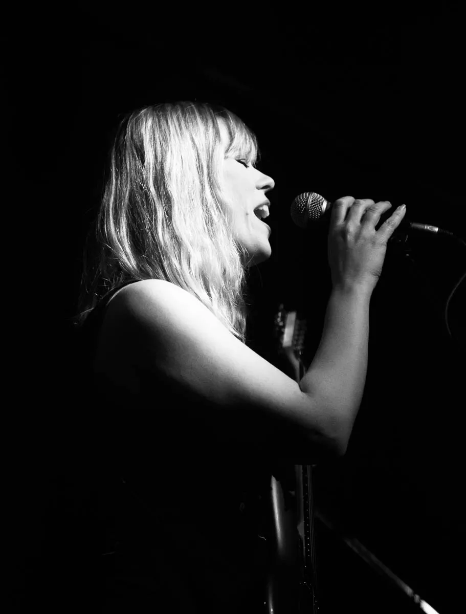 Steve Hackett – Amanda Lehmann – 2011 Stuttgart – Roehre