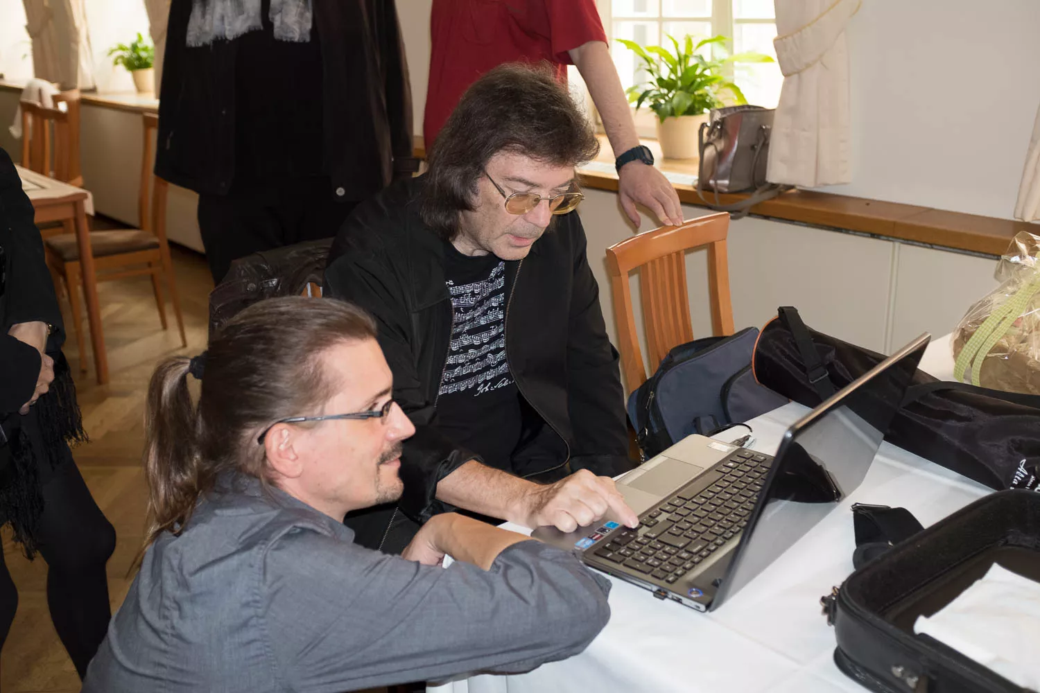 Steve Hackett „Faces of Rock“ signing 2016